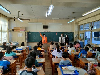 awZł̃oAt[̌wK̎ʐ^4